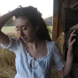 Meet your Posher, Leah